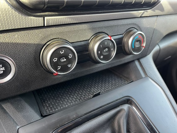 RENAULT Kangoo Kangoo Sésame-021.jpg